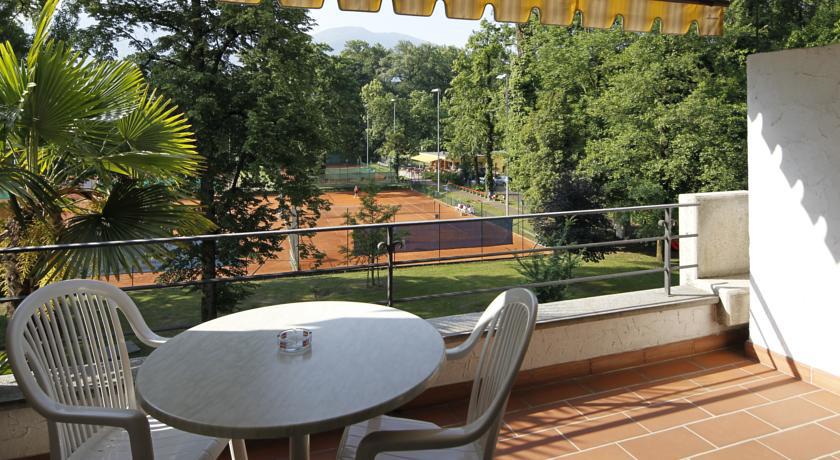 Aparthotel Al Lago Locarno Rum bild