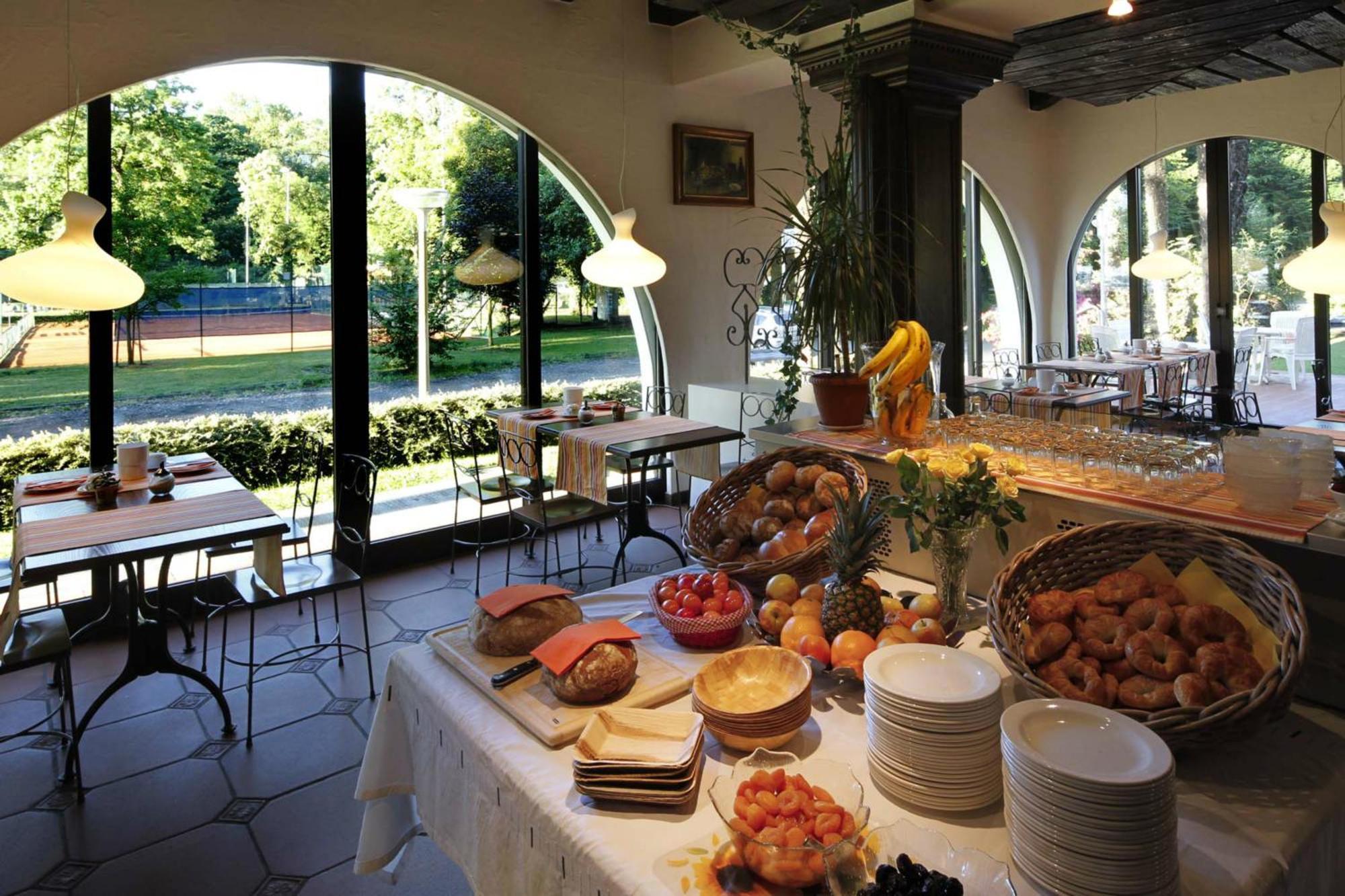 Aparthotel Al Lago Locarno Exteriör bild