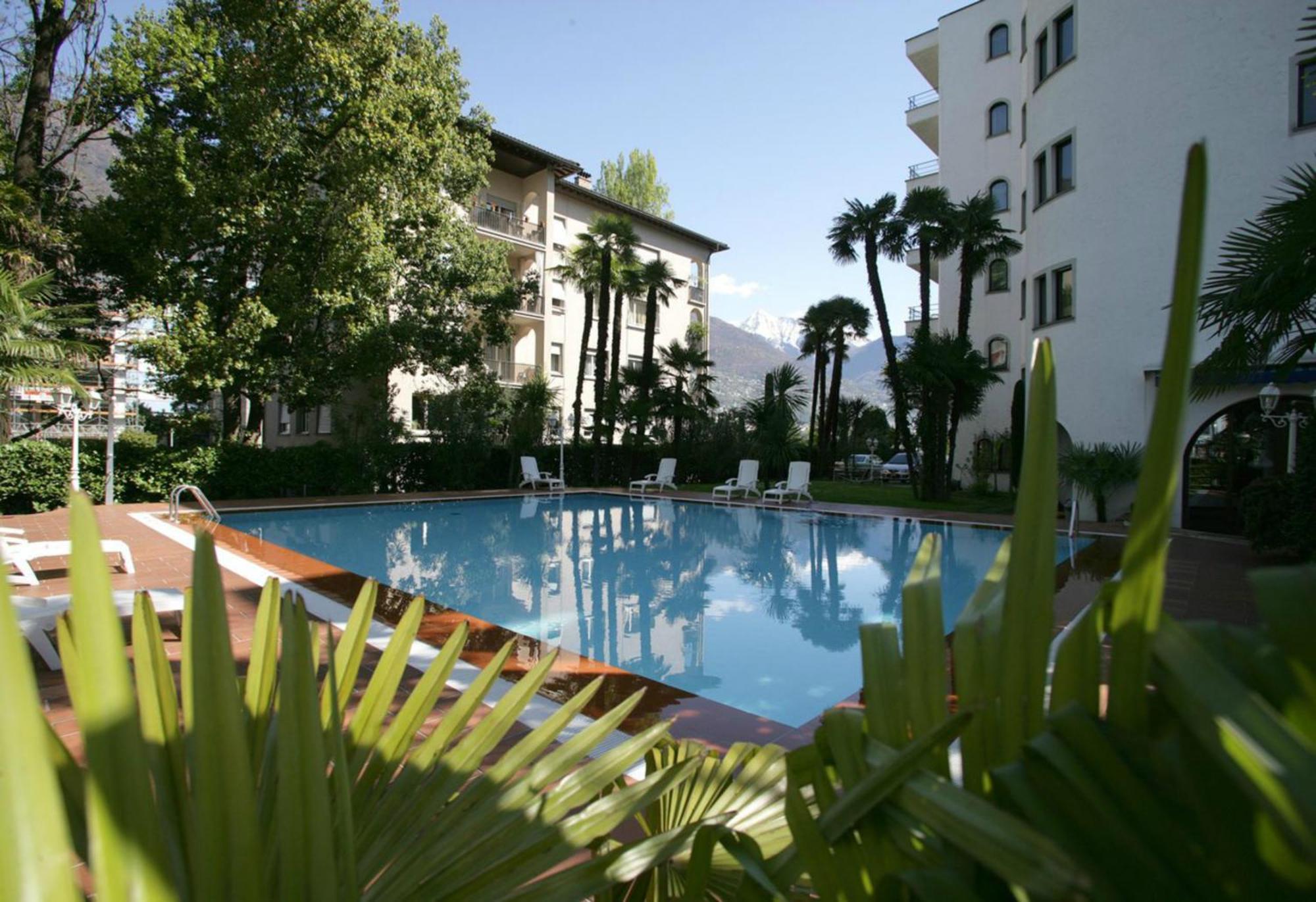 Aparthotel Al Lago Locarno Exteriör bild