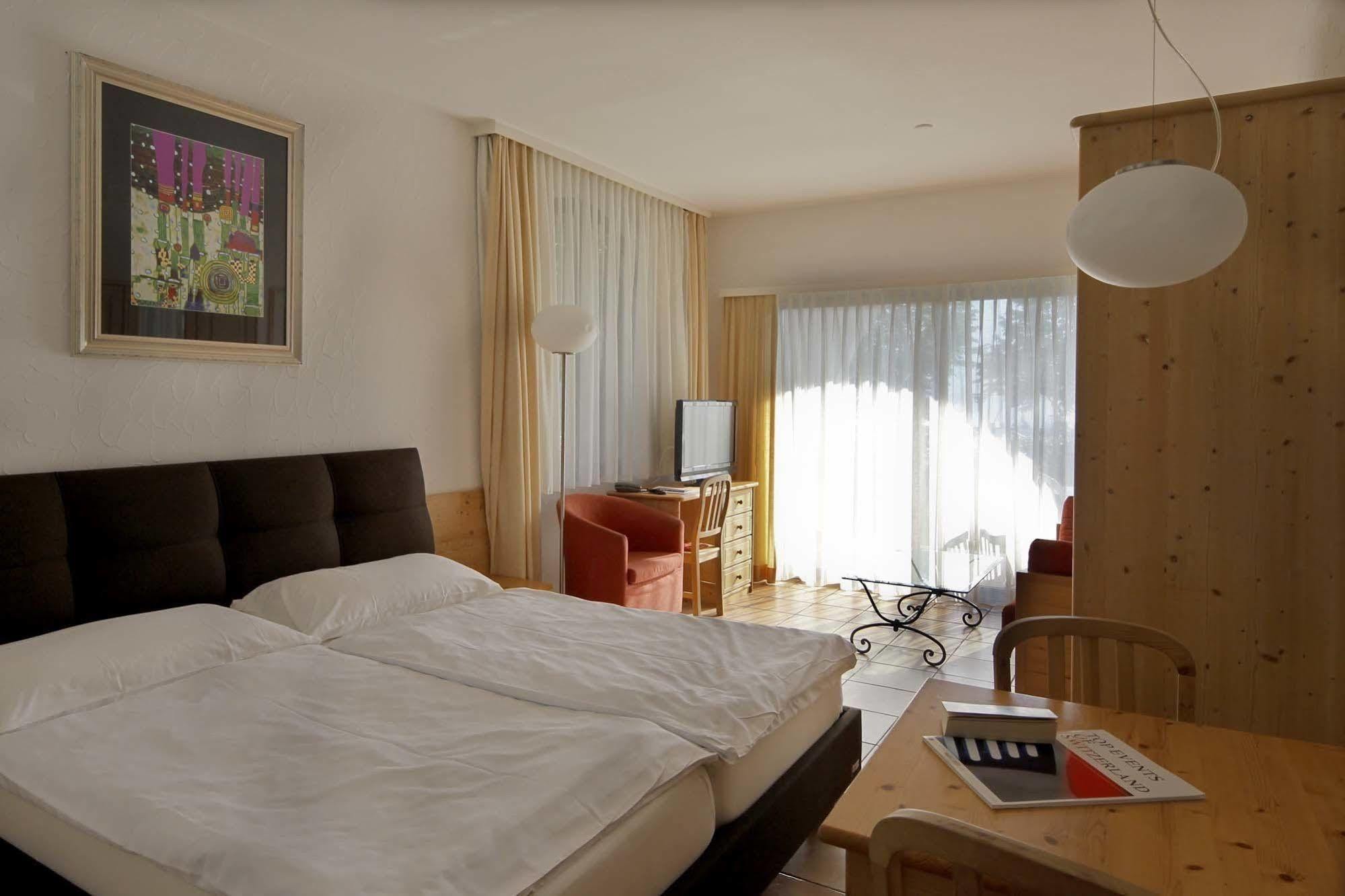 Aparthotel Al Lago Locarno Exteriör bild