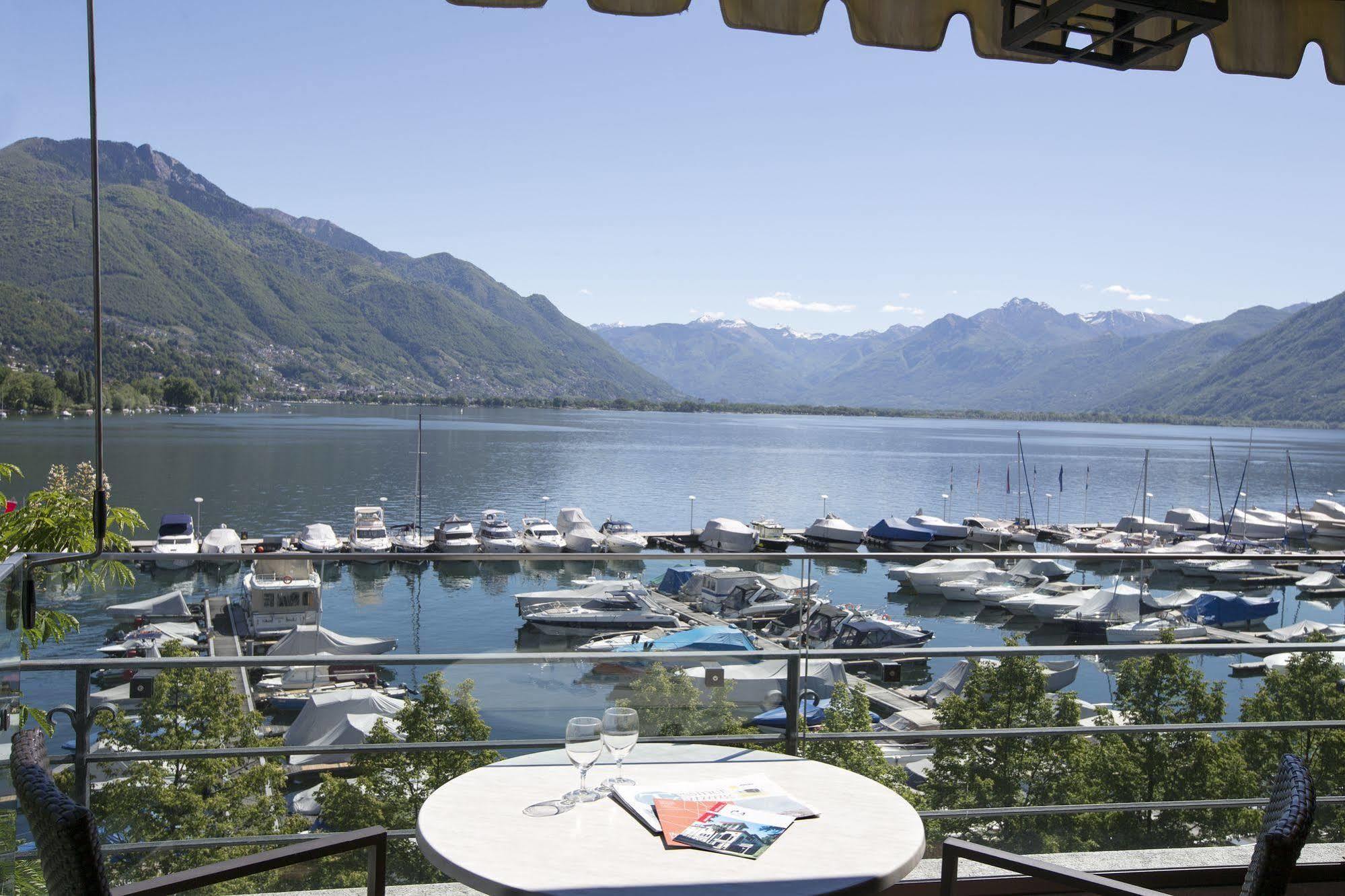 Aparthotel Al Lago Locarno Exteriör bild
