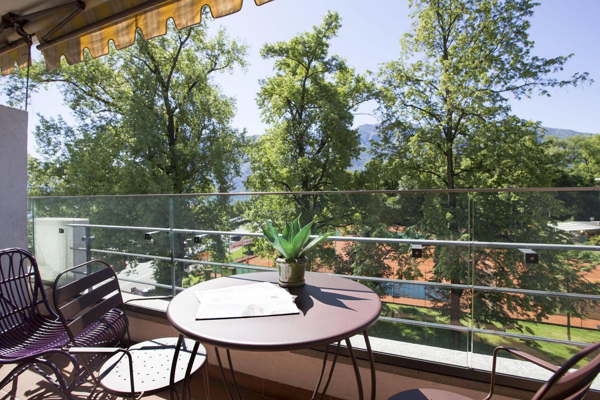 Aparthotel Al Lago Locarno Exteriör bild