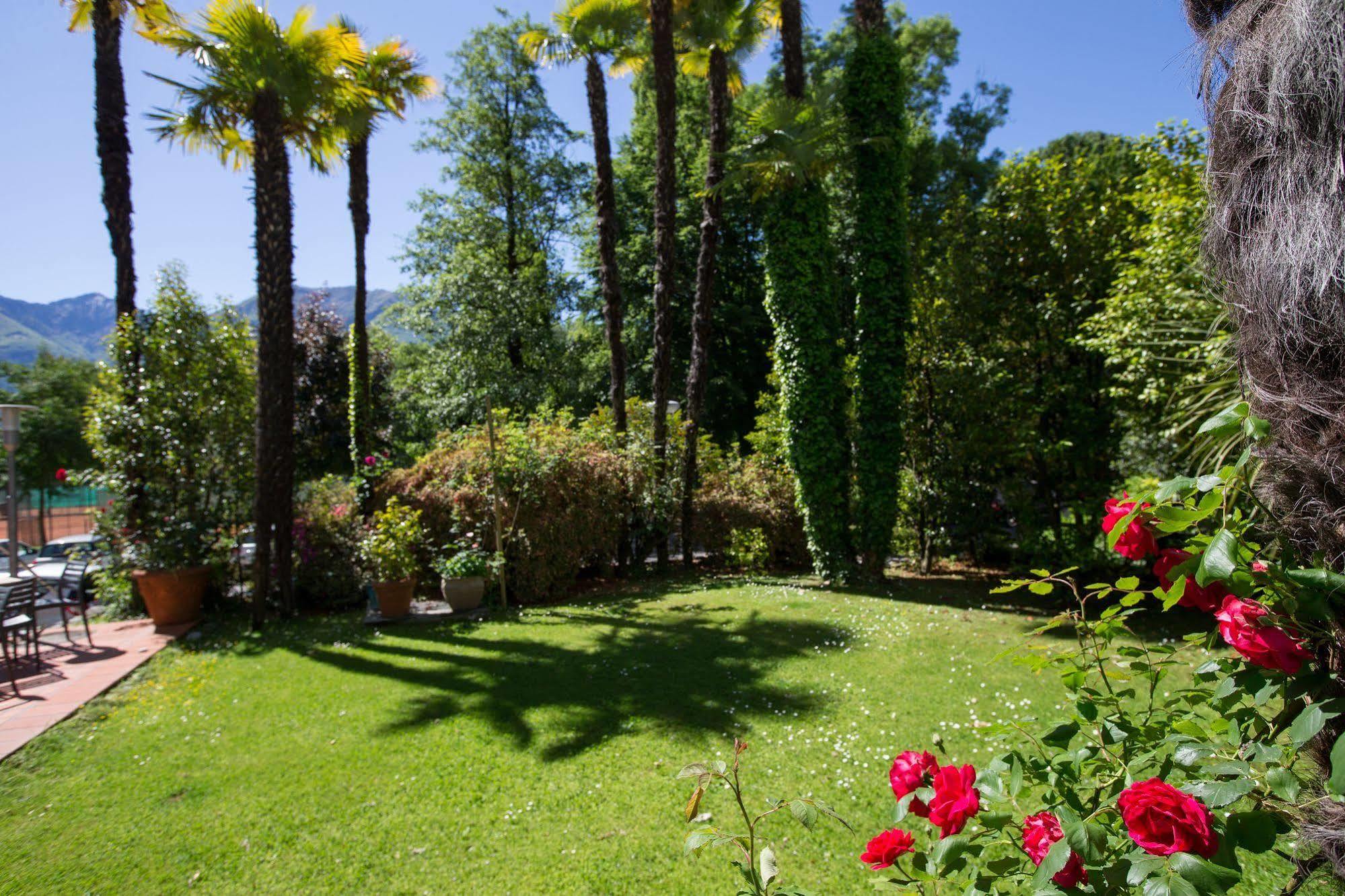 Aparthotel Al Lago Locarno Exteriör bild